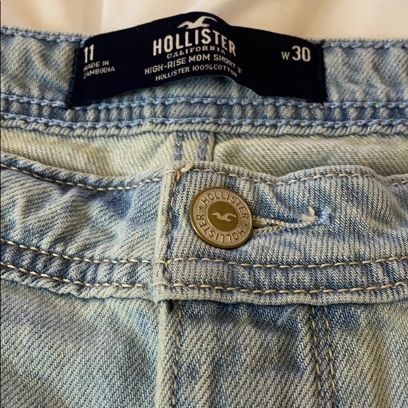 Hollister high waisted ripped shorts - Picture 2 of 2